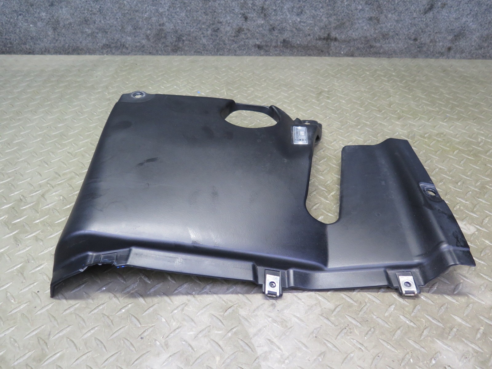 2008-2019 MASERATI GRANTURISMO M145 ENGINE LEFT COMPARTMENT TRIM PANEL 084057500