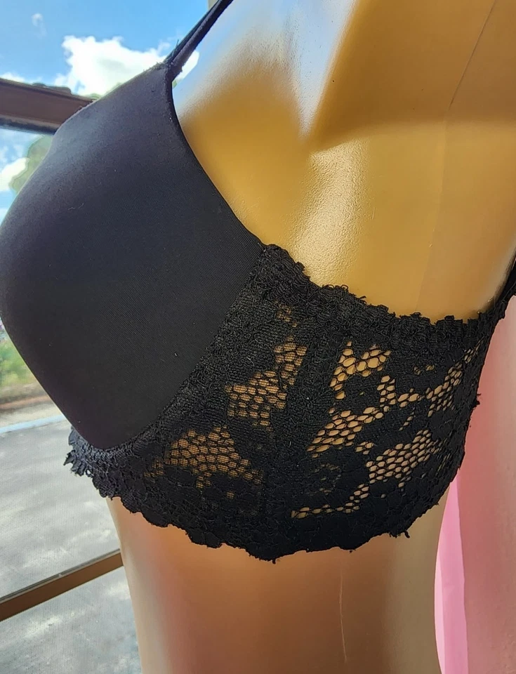 Sujetador con aros convertible forrado con encaje 34D negro sin límites Foto 3 de 4