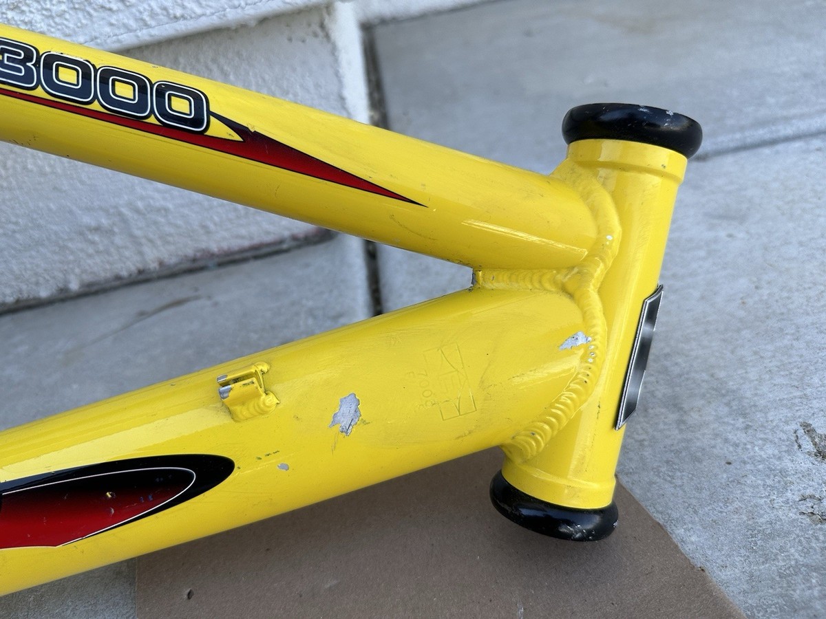 Vintage K2 Evo Evolution Technology 3000 Yellow Aluminum Frame