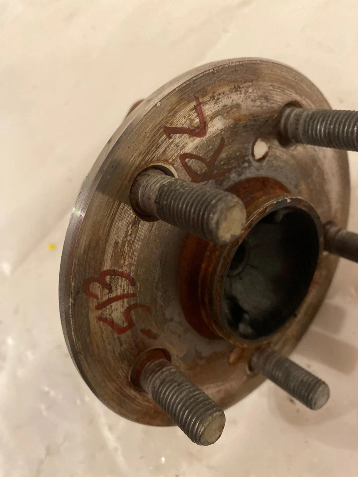 Conjunto de buje y cojinete de rueda trasera SCION TC 2005-2010 2,4 L lado del conductor izquierdo derecho Foto 3 de 4