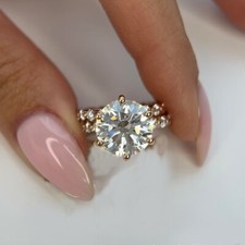 Verlobungsring Set 5 Karat IGI Lab Grown Rundschliff Diamant massiv 14k Rotgold