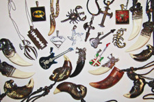 Choice of men boys girls pendant neckalces keyrings surfer skatboard fashion UK