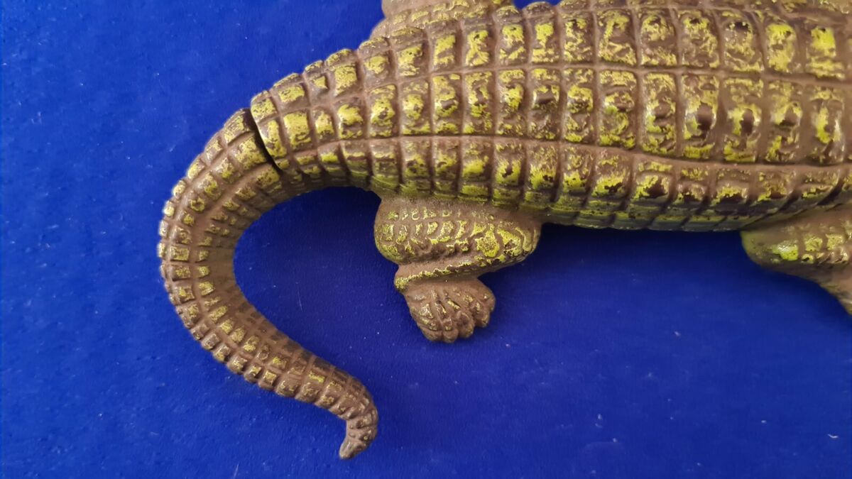 Art Deco C1928 Cold Painted Cast Crocodile Cigarette Box Art Deco C1928 Cold Painted Cast Crocodile Cigarette Box