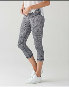 lululemon black wunder under