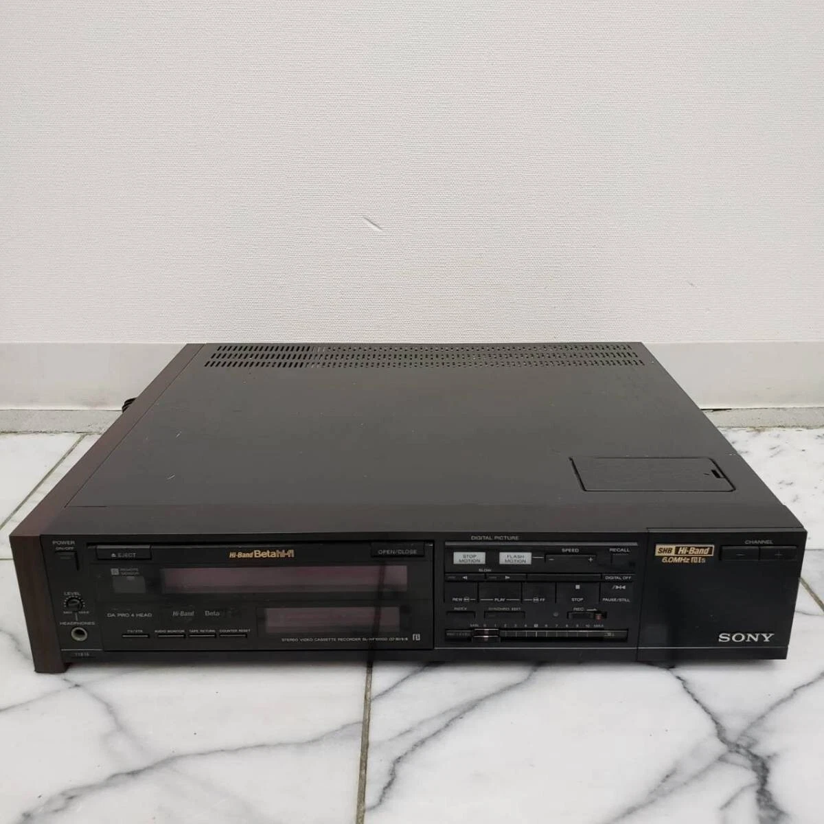 SONY SL- HF1000D Hi-Band Beta Video Deck Recorder Used From JAPAN