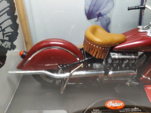 1/10 Scale Die-Cast 1942 Indian Motorcycle 442 New in Box Tootsie Toy 3300 - Picture 8 of 10