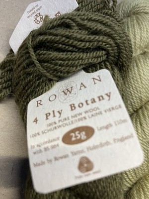 4 25g Skeins Of Rowan 4 Ply Botany Fingering 123 Yds 2 Ea Colors 684 & 487