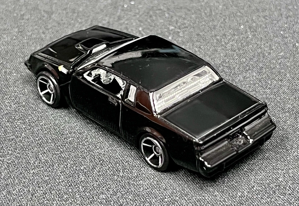 Hot Wheels Buick Grand National, GM, removable hood - Image 2 of 4