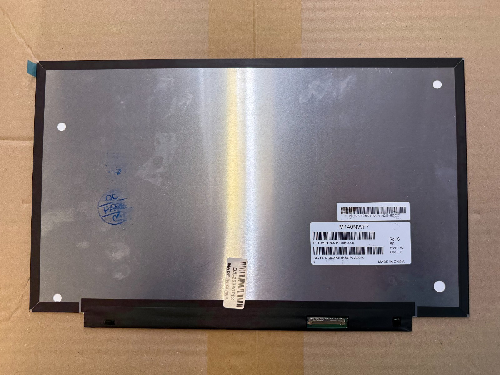 Écran LCD 14" SureView 120Hz fluide et anti-espion pour remplacement M140NVF7 R0 1.7