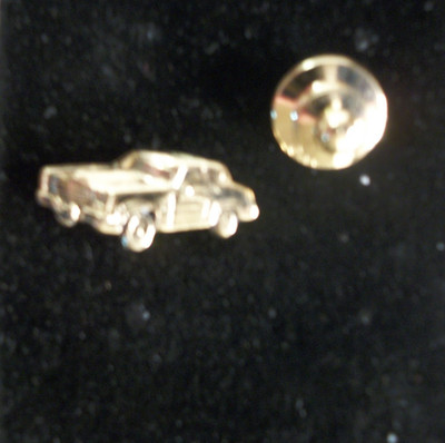 Vintage Tie Tack Avon 1984 Cadillac Eldorado Lapel Pin Gold Toned Signed