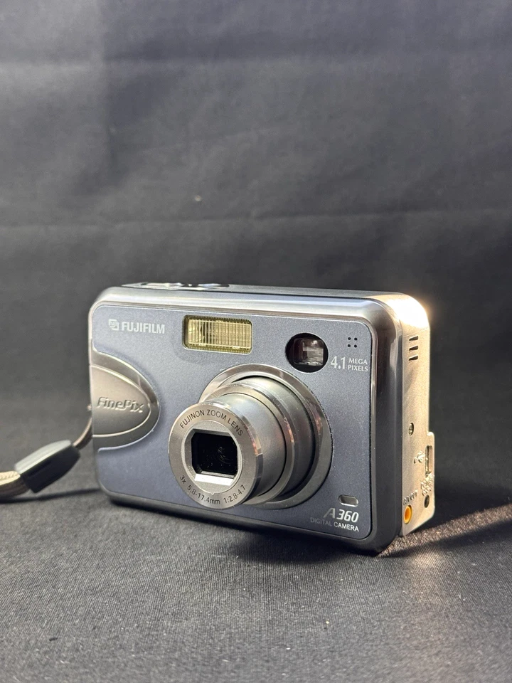 Fujifilm FinePix A360, photo 1 of 5