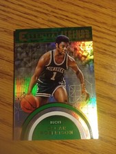 2017-18 Essentials Legends Oscar Robertson EL-10