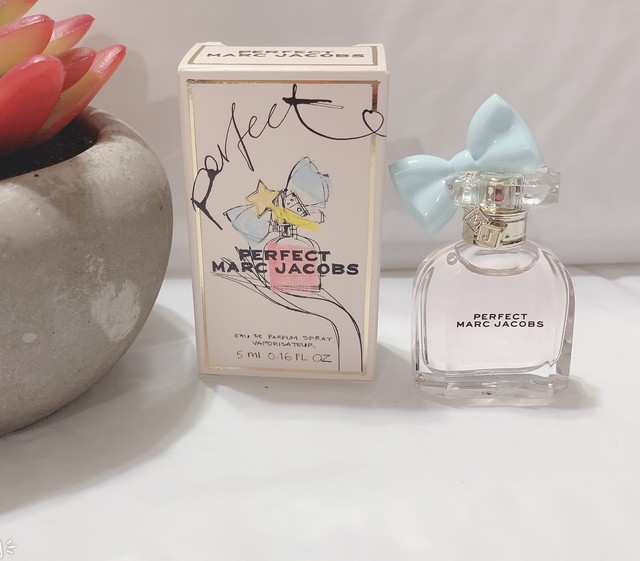 Marc Jacobs Eau De Parfum Mini Travel Size 5 Mlwith Box Collectible