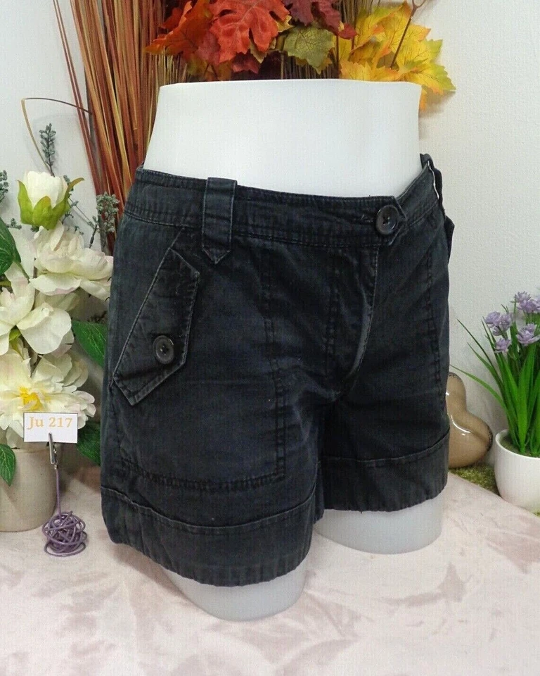 Vêtement occasion femme : Short noir " H&M " - T : 40 - Photo 2/3