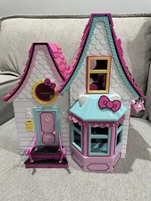 2016 Sanrio Just Play Hello Kitty & Friends LOL Dollhouse w/ Accessories #15911