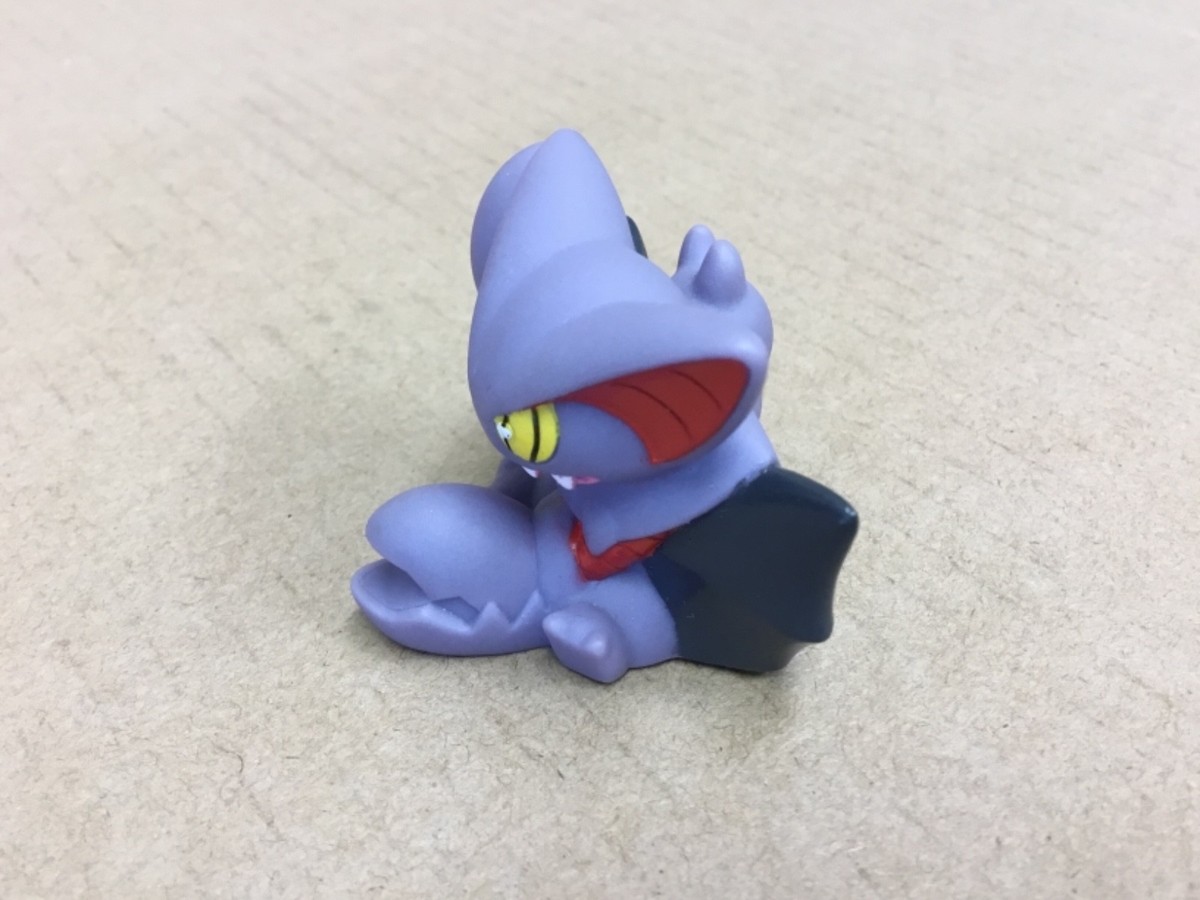 2009 Pokemon Finger Puppet Gliscor Figure Gotta Catch Them All