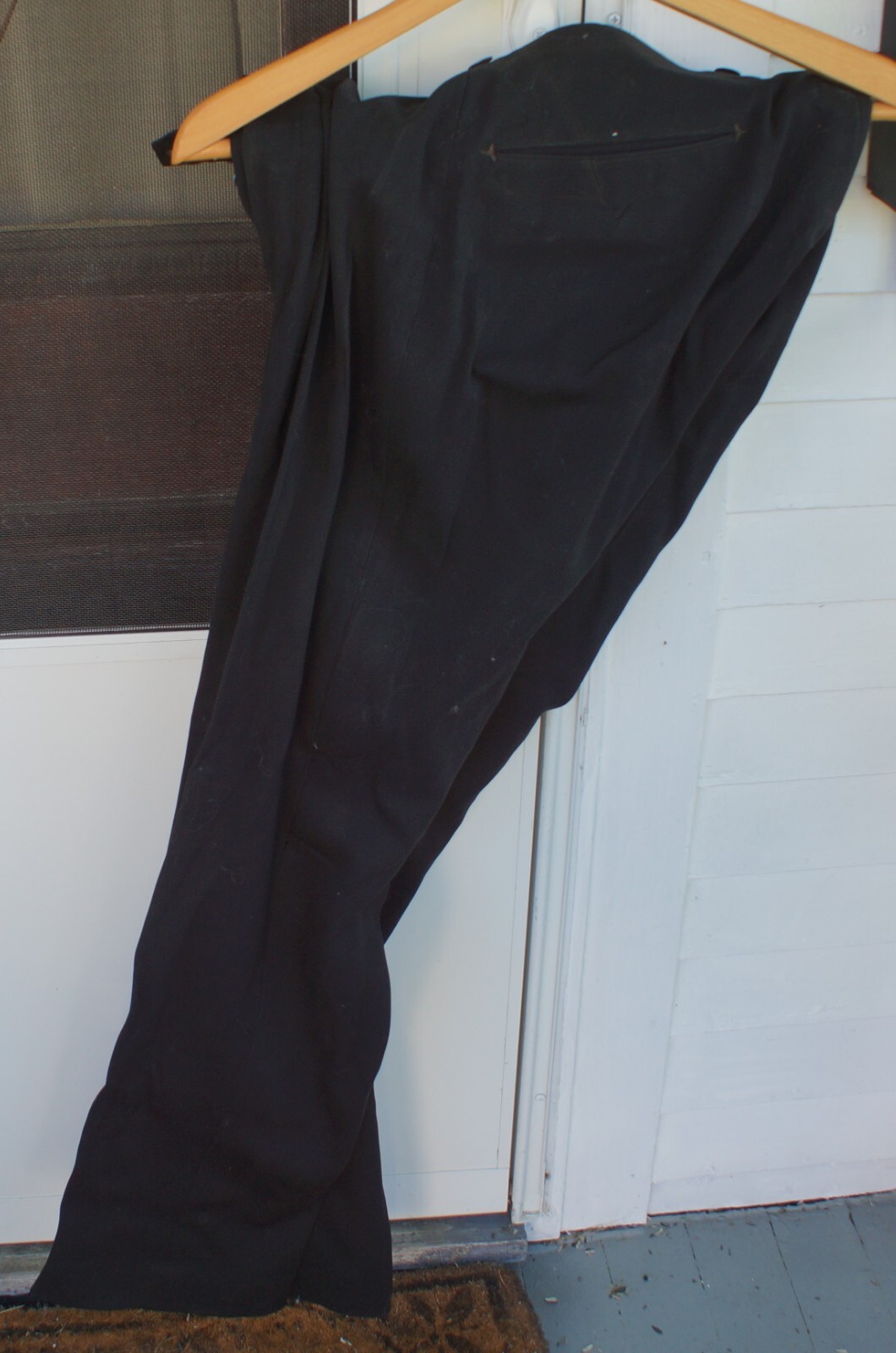 20s/30s VTG Black Tail Coat Suit 3 Piece Tuxedo 40R Zombie Groom?