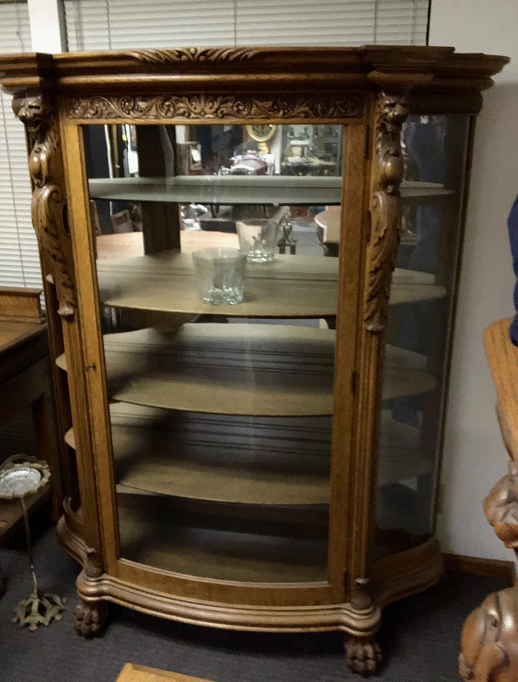 VICTORIAN 1880, RJ HORNER DINING SET WINGED GRIFFIN TIGER OAK QUARTER SAWN - Image 3 of 4