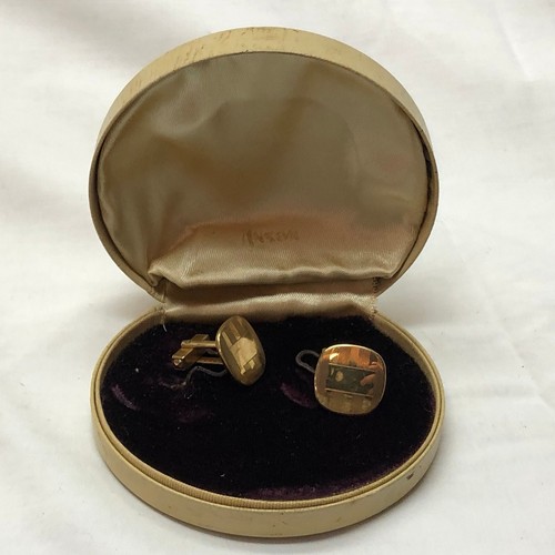 Vintage Men's Gold Tone Cuff Links in Vintage Case - Picture 7 of 12