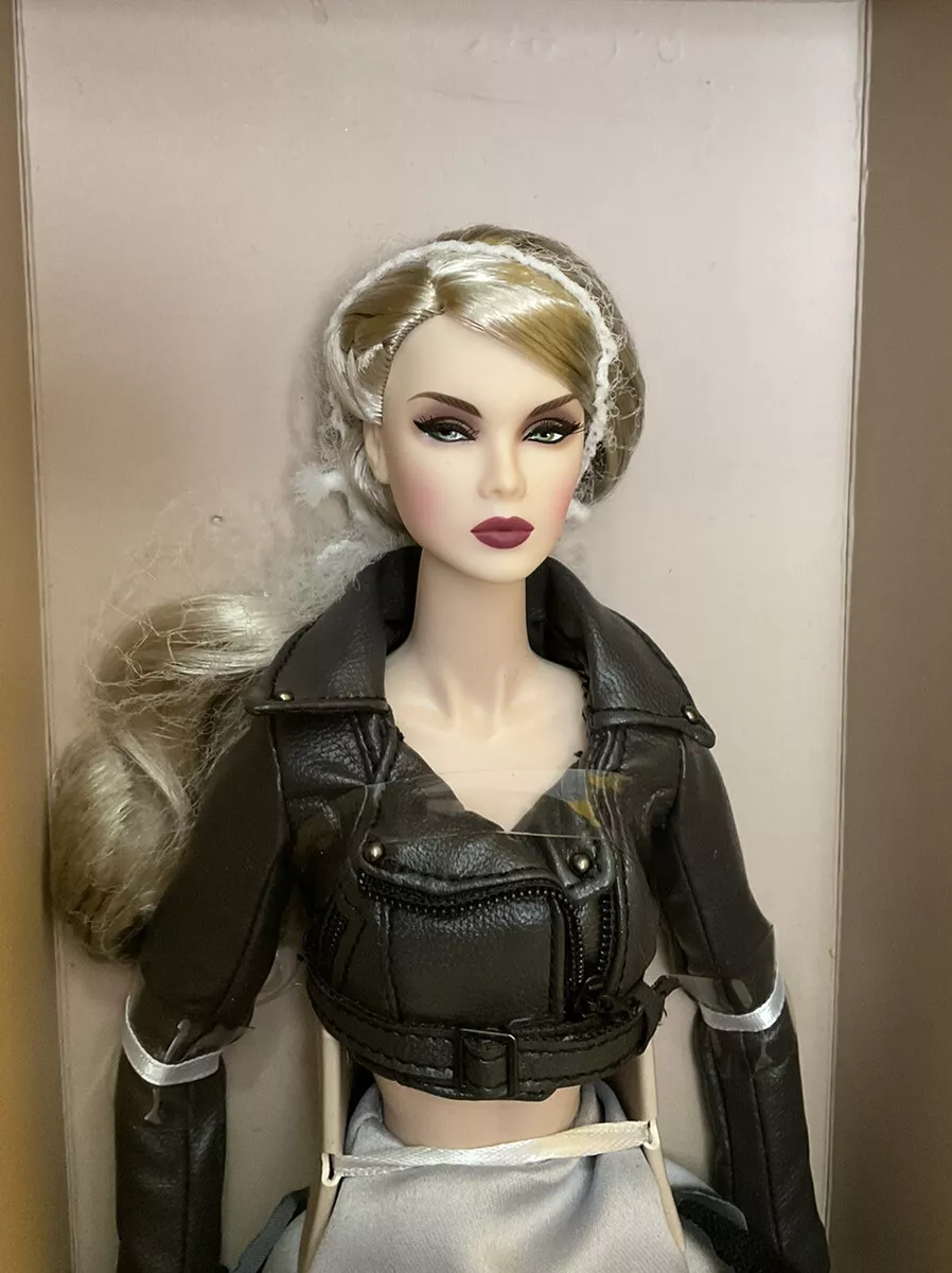 Integrity Nu Face Smoke And Mirrors 2017 Lilith Blair Dressed Doll - NRFB