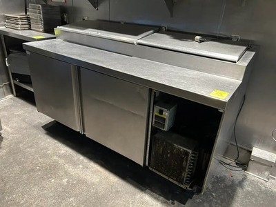 Delfield 18672PTBMP 16.77 CuFt 72'' Pizza Prep Table With Refrigerated Pan Rail
