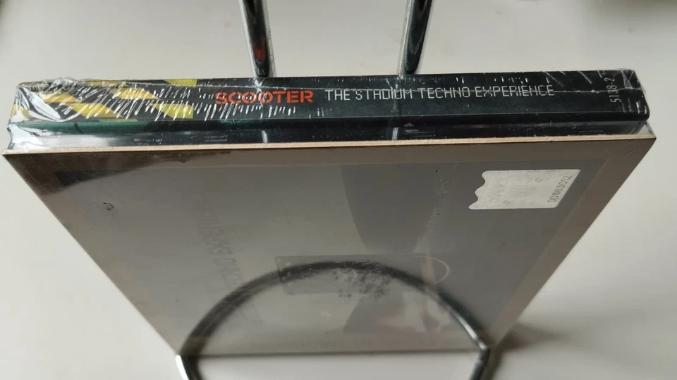 SCOOTER -The Stadium Techno Experience- 20 Years Of Hardcore-ROTON/Romania 3xCD Foto 3 de 4