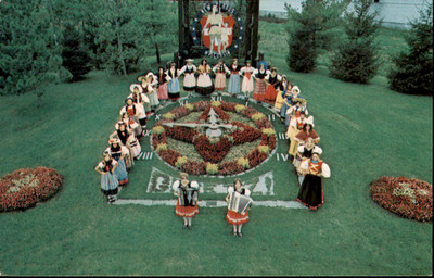 Postcard Floral Clock New Glarus Wisconsin Wilhelm Tell Usherettes Aerial View