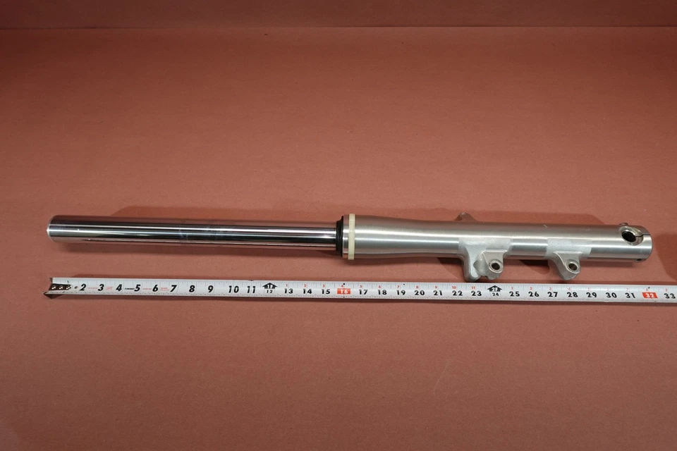 Tubo amortiguador horquilla delantera derecha Yamaha VStar V Star 650 XVS650 1998-2015 Foto 2 de 4