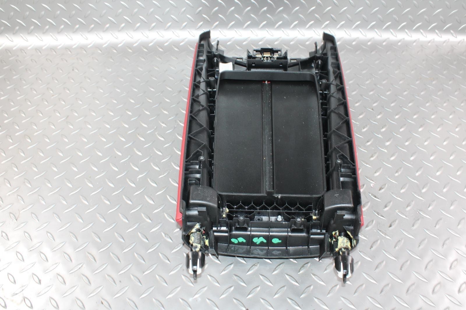 Maserati Levante 2017-2020 Center console