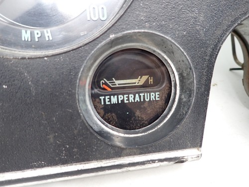 1967-1972 Chevrolet Truck Instrument Cluster w/ Tach & Vacuum Gauge GMC Pickup - Picture 10 of 23