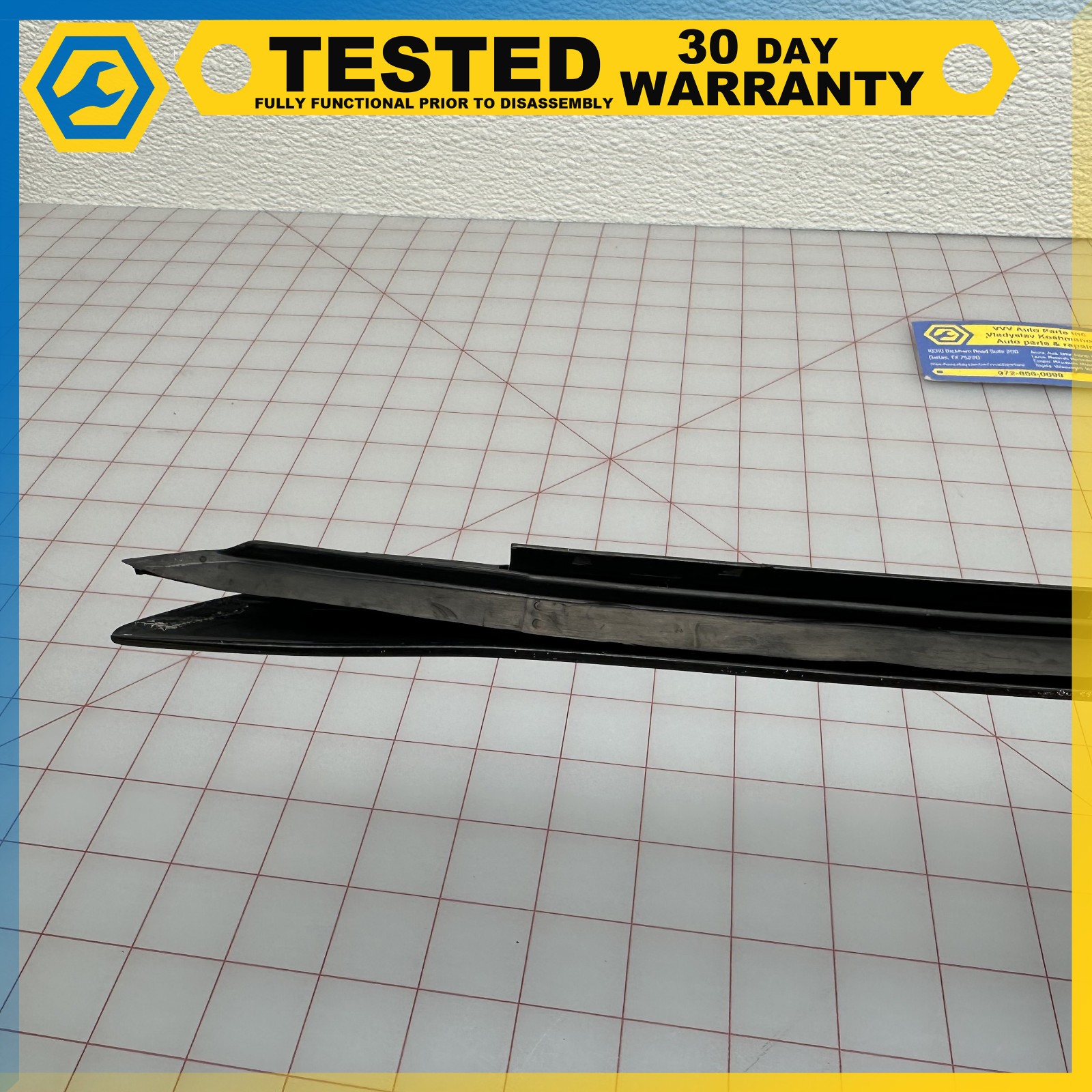 06-12 BENTLEY Flying Spur WINDSHIELD RIGHT SIDE DRIP SEAL MOLDING OEM