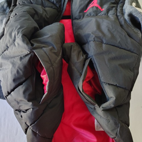Air Jordan Puffer Vest Jacket Zip Hoodie Black Red Sweatshirt Sleeves Youth M - Picture 9 of 19