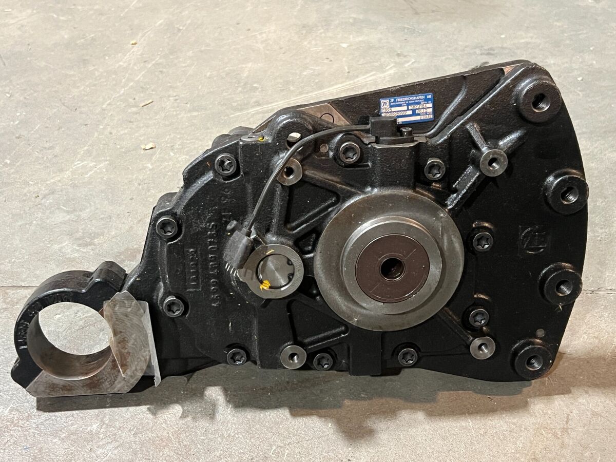 ZF Friedrichshafen Drive Unit GP25 5823184 4699409078S ZF 96 ZF Friedrichshafen Drive Unit GP25 5823184 4699409078S ZF 96
