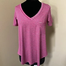 Peyton Jensen Striped Pocket V-Neck Tee Top Shirt Fuchsia Grey Stripe Small S