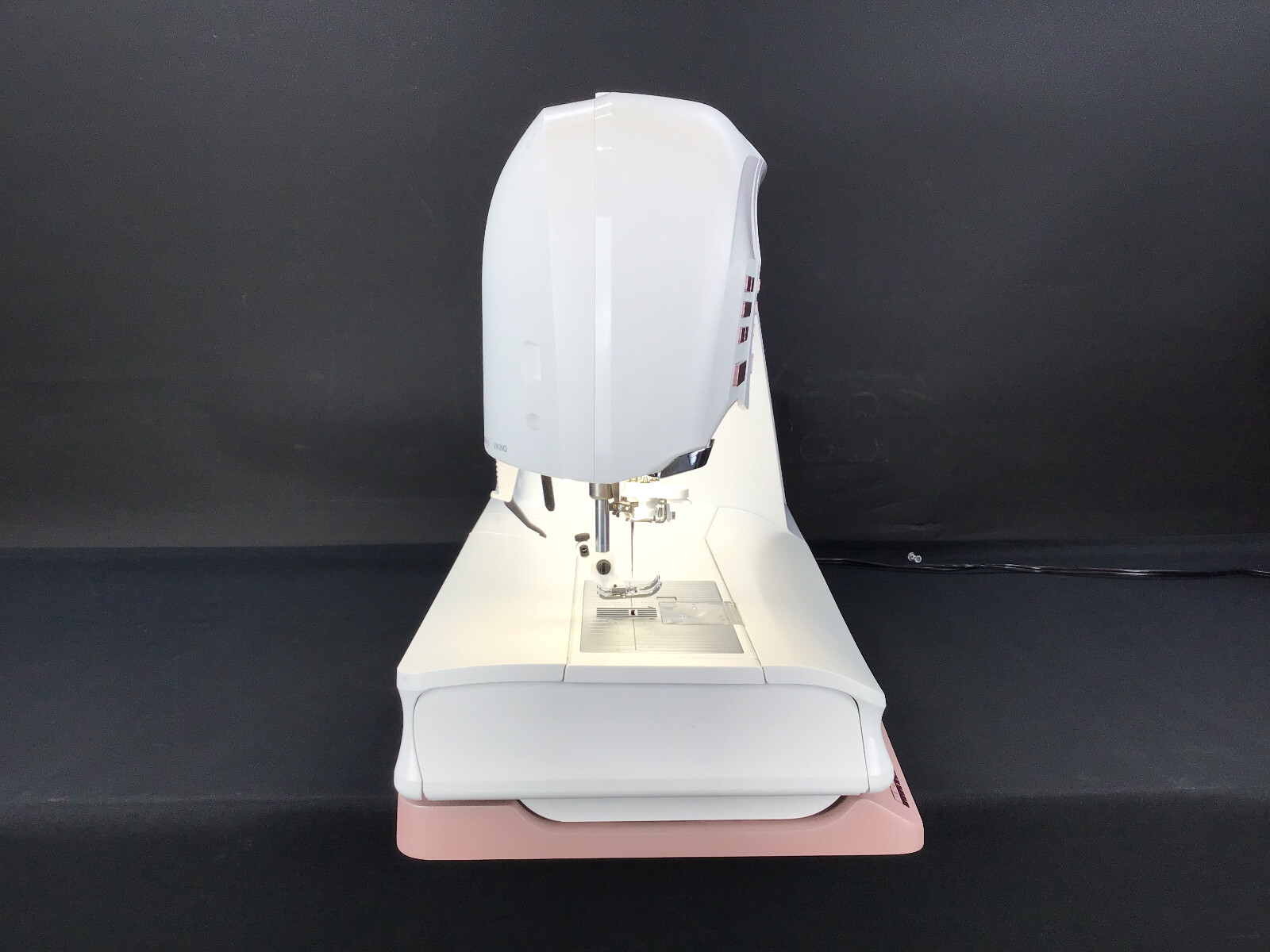 Husqvarna Viking Designer Epic 2 Computerized Sewing + Embroidery