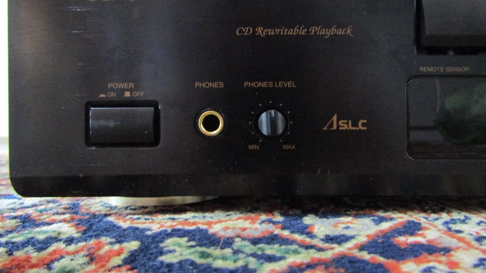 DENON DCD-685 Lettore CD, Pitch control, colore nero satinato (USATO) - Immagine 3 di 4