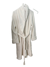 Ultra Soft Plush Women's Robe Combines Beauty and Versatility, Size L