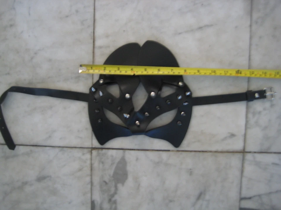 NUEVO Arnés de cuero sintético para mujer Catgirl remaches máscaras envío gratuito Foto 3 de 4