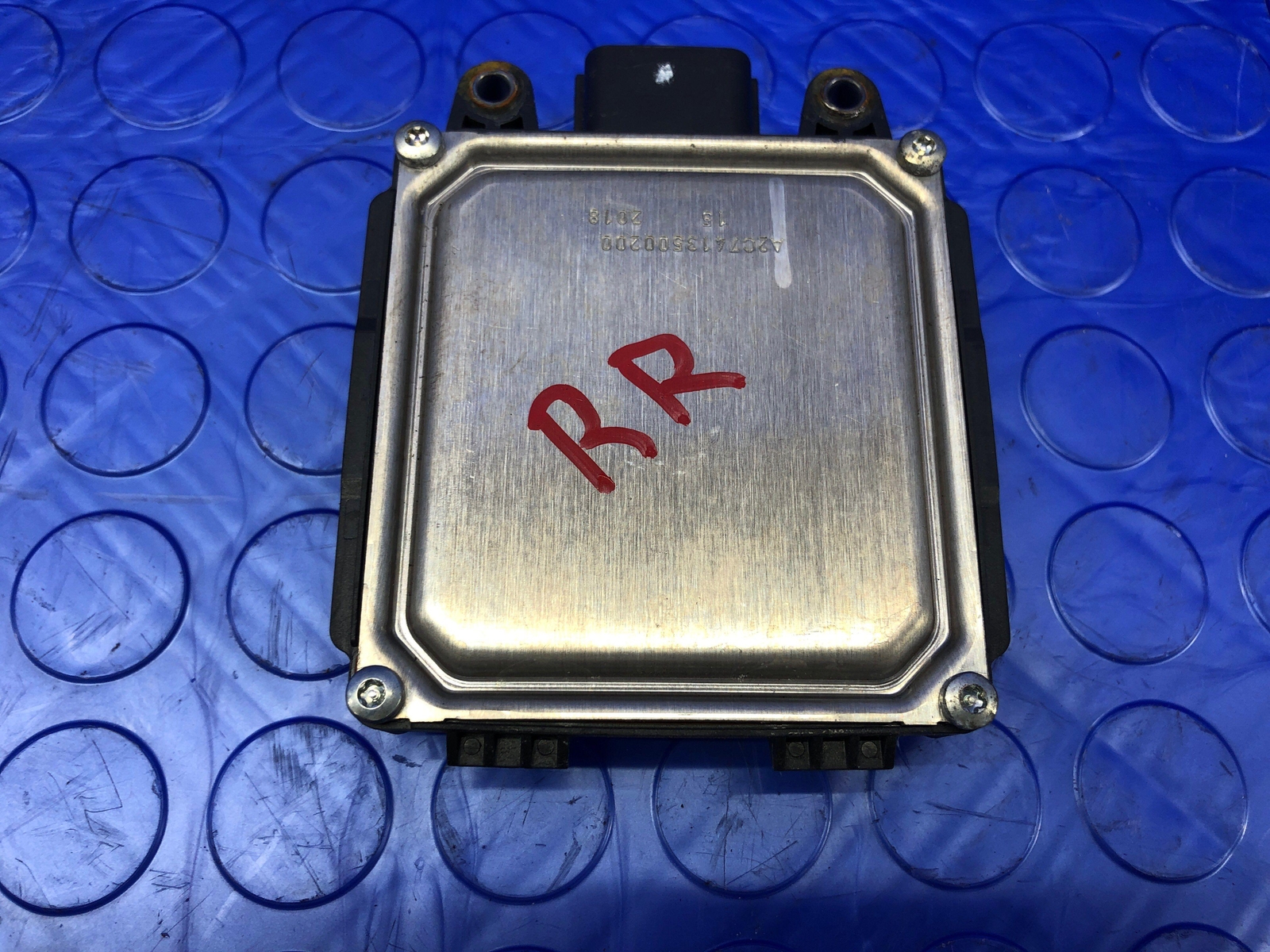 2017-2021 MASERATI GHIBLI REAR LEFT RIGHT BLIND SPOT RADAR SENSOR 670101840 OEM