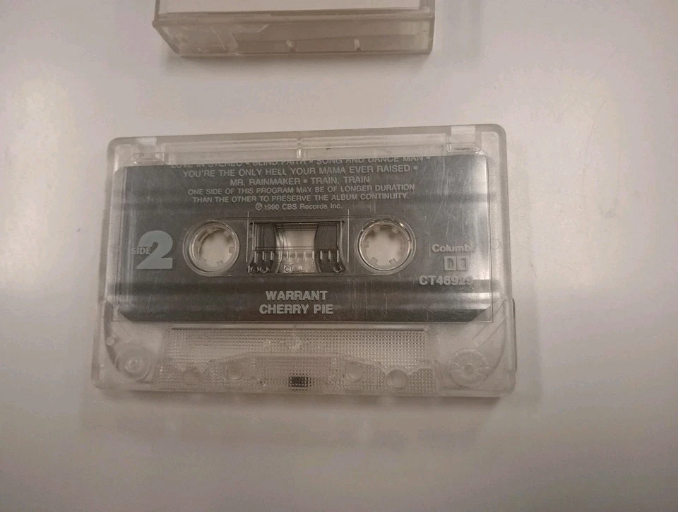 Warrant Cherry Pie Cassette Tape Pre-Owned Tested 1990 Vintage CT-46929 Columbia - Image 3 of 4