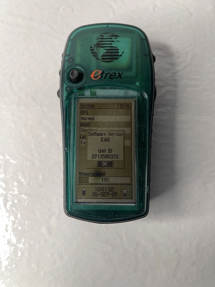 Garmin etrex Venture Portable Handheld Pocket GPS Hiking Geocaching - Green - Image 3 of 4