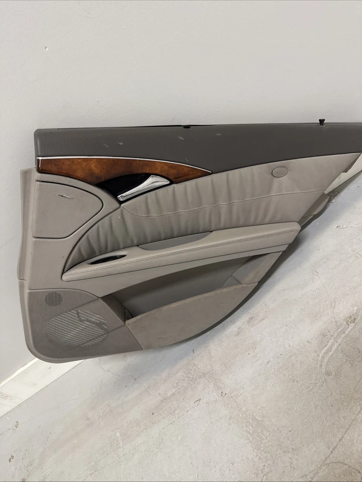 03-06 OEM Mercedes W211 E500 Rear Right Door Panel With Black Shade. Complete! - Image 3 of 4