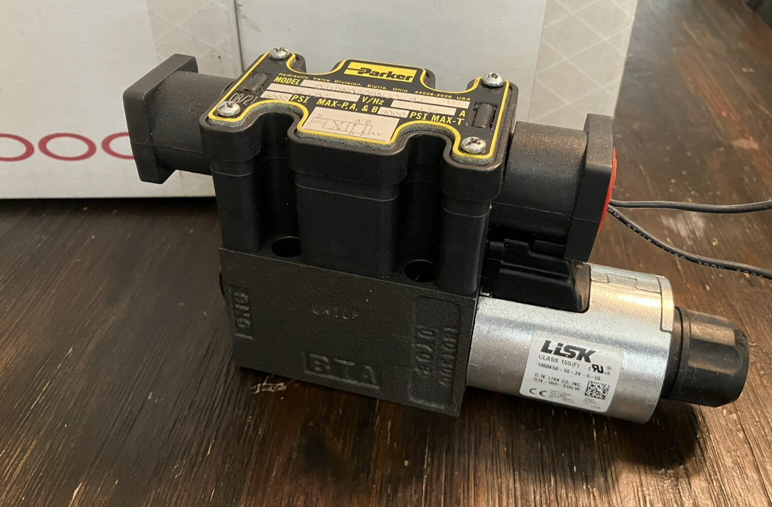 PARKER Hydraulic Solenoid Valve  D1VW020BNJC 94 5000/3000 PSI