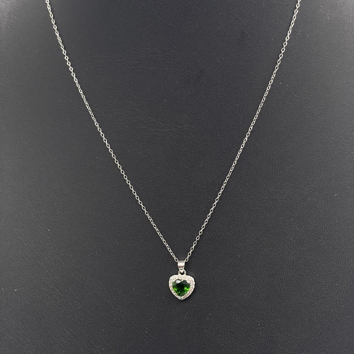 ネックレス・ペンダント TATIANA (Silver 925) Lunar Heart necklace 5BSH094 Fzn 925 Sterling Silver Pave Rhinestone Heart Pendant Chain