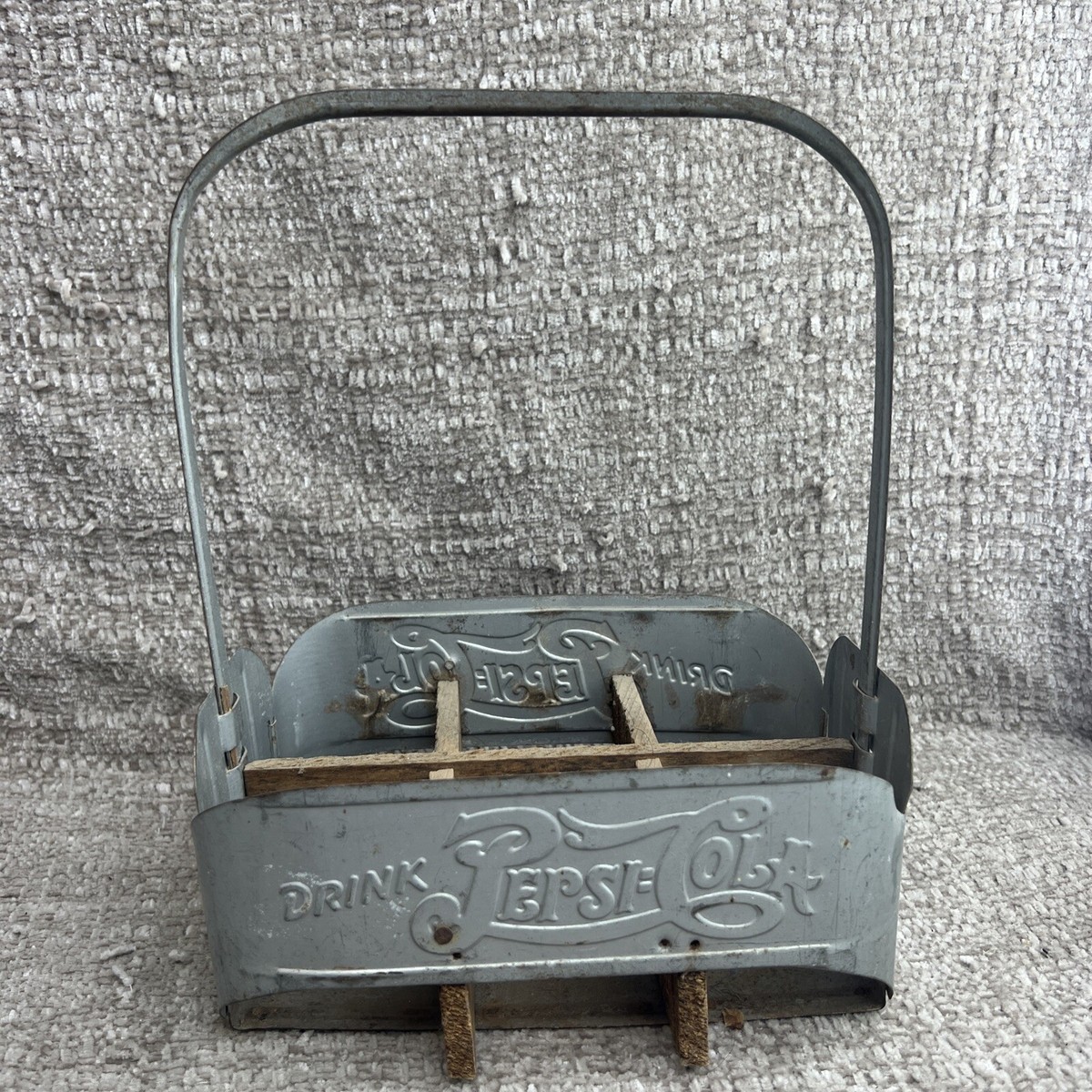 Drink Pepsi Cola Metal Bottle Carrier Double Dot Crate Vintage