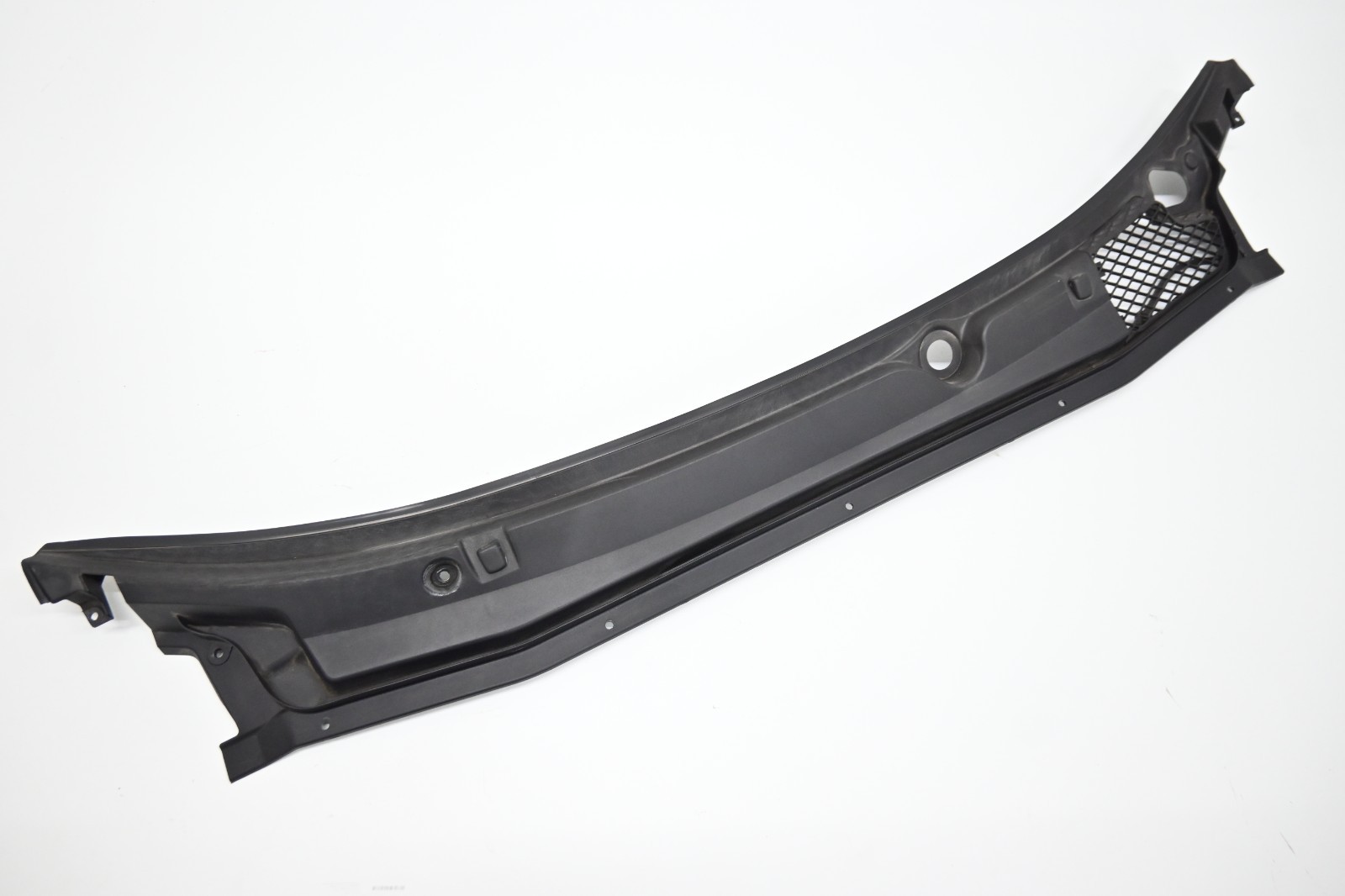 ⭐ 03-12 Maserati Quattroporte Front Windshield Wiper Cowl Panel Trim 35k Oem