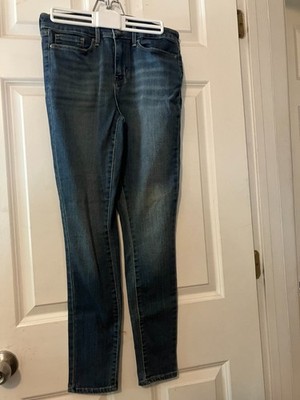 Levi's Signature Mid-Rise Skinny Jeans