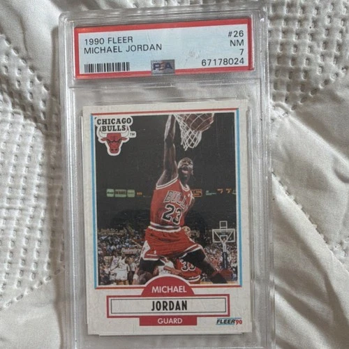 Fleer 1990-91 Michael Jordan Chicago Bulls #26 Black Line Bio Info PSA 7