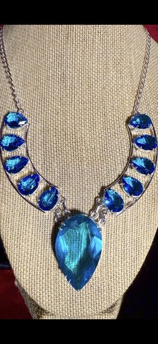 Azule Brilliant Sky Blue Topaz Handmade Big Necklace Jewelry - Picture 4 of 8