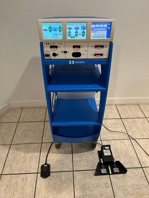Covidien ForceTriad Valleylab v4.0 Electrosurgical with Foot Pedals and Cart